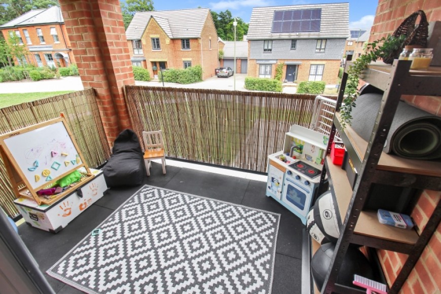 15 Artillery Drive, Bordon, Hampshire, GU35 0GP, UK