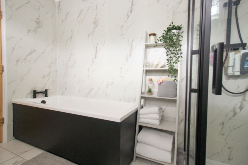 18 The Sands, Whitehill, Bordon, Hampshire, GU35 9QW, UK