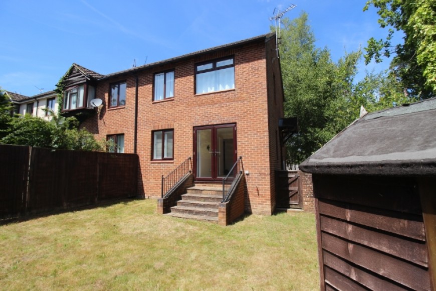35 Atholl Road, Whitehill, Bordon, Hampshire, GU35 9QX, UK