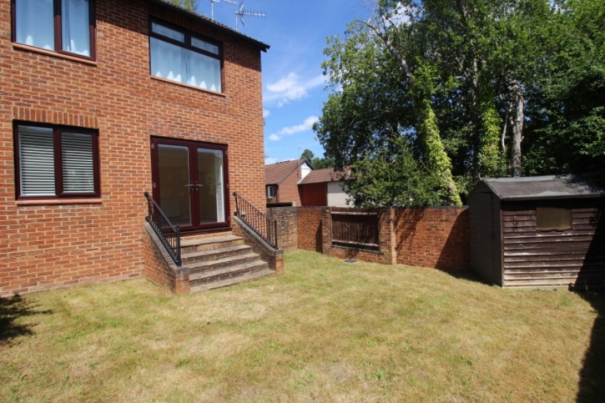 35 Atholl Road, Whitehill, Bordon, Hampshire, GU35 9QX, UK