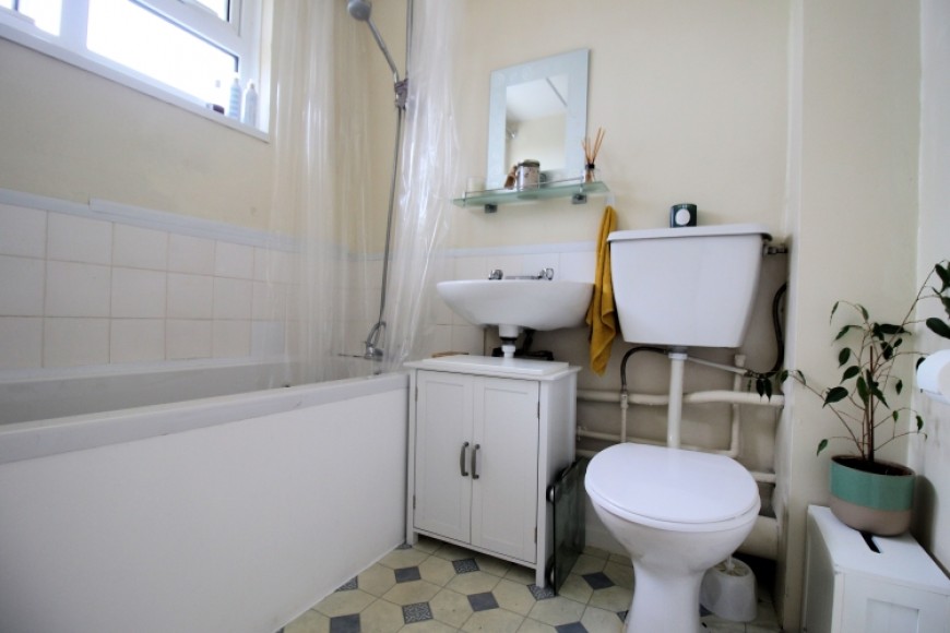 38 Kildare Close, Bordon, Hampshire, GU35 0HW, UK