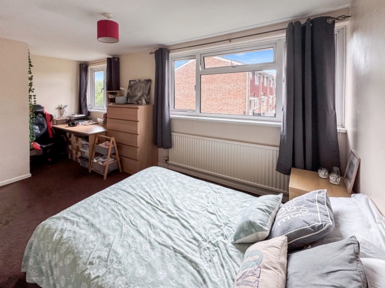 38 Kildare Close, Bordon, Hampshire, GU35 0HW, UK