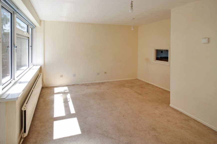 15 Kildare Close, Bordon, Hampshire, GU35 0HN, UK