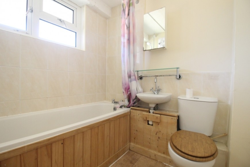 15 Kildare Close, Bordon, Hampshire, GU35 0HN, UK