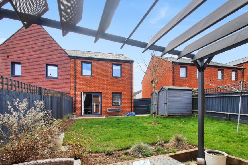 19 Forester Walk, Bordon, Hampshire, GU35 0FL, UK