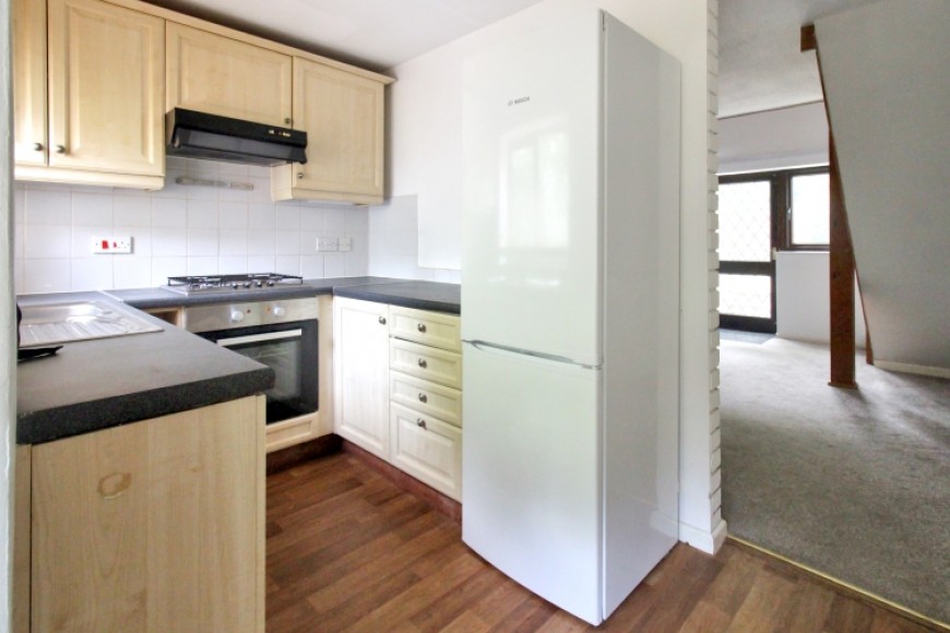 1 Torrington Close, Lindford, Bordon, Hampshire, GU35 0QE, UK