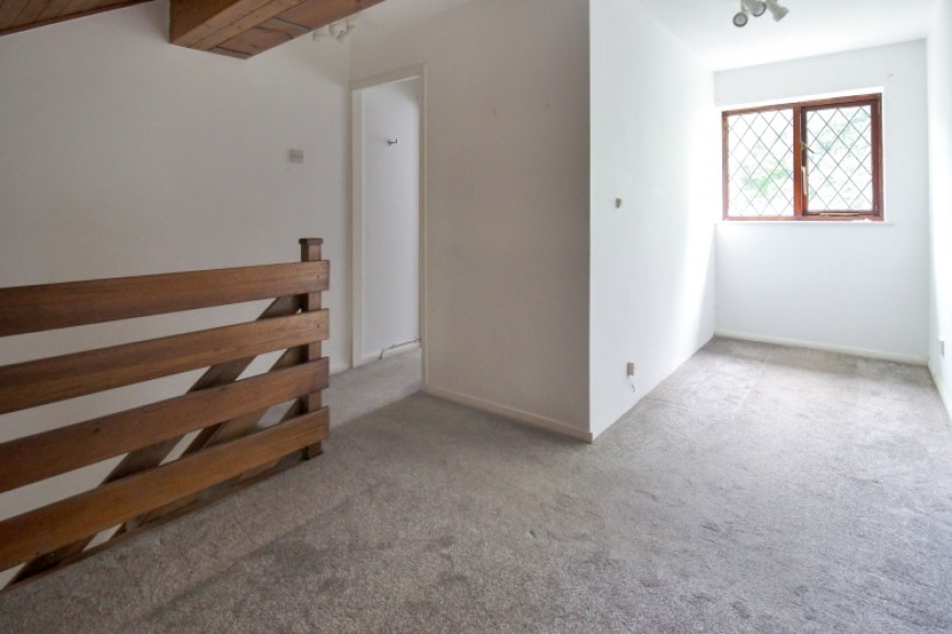 1 Torrington Close, Lindford, Bordon, Hampshire, GU35 0QE, UK