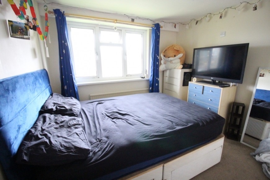 35 Kildare Close, Bordon, Hampshire, GU35 0HW, UK