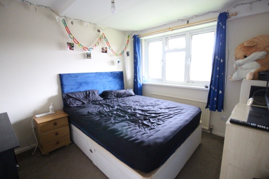 35 Kildare Close, Bordon, Hampshire, GU35 0HW, UK