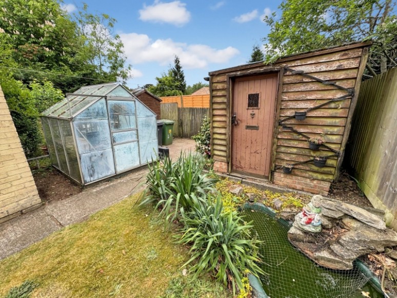 27 Champney Close, Whitehill, Bordon, Hampshire, GU35 9DX, UK