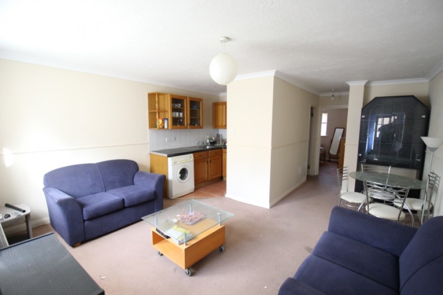 2 Chalet Court, Bordon, Hampshire, GU35 0TG, UK