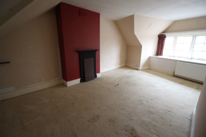 14a Chalet Hill, Bordon, Hampshire, GU35 0TQ, UK