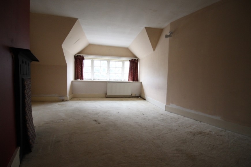 14a Chalet Hill, Bordon, Hampshire, GU35 0TQ, UK