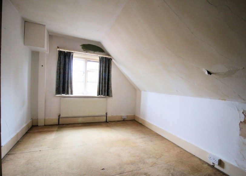 14a Chalet Hill, Bordon, Hampshire, GU35 0TQ, UK