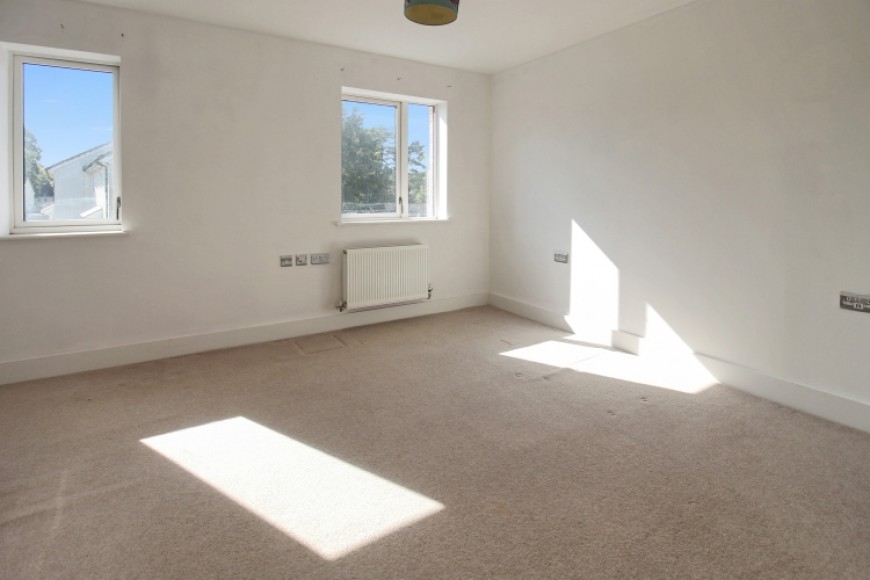 21 Forester Walk, Bordon, Hampshire, GU35 0FL, UK