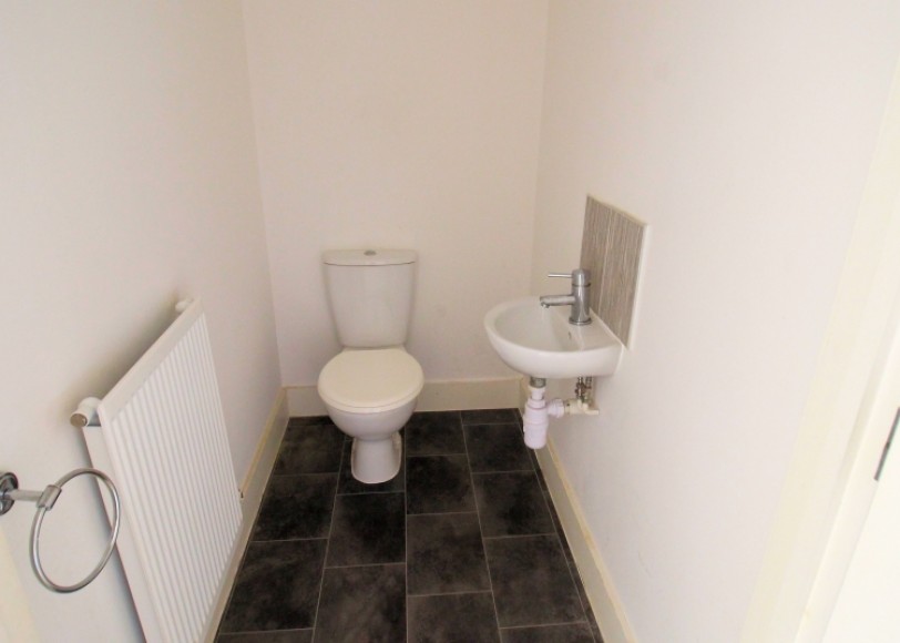 21 Forester Walk, Bordon, Hampshire, GU35 0FL, UK