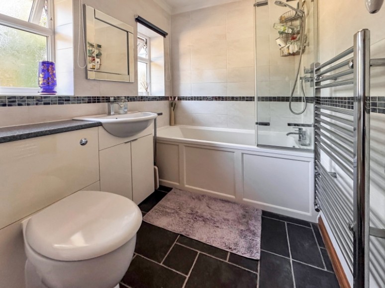 Coolbawn Firgrove Road, Whitehill, Bordon, Hampshire, GU35 9DT, UK