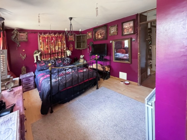 6 Hibiscus Grove, Bordon, Hampshire, GU35 0XA, UK