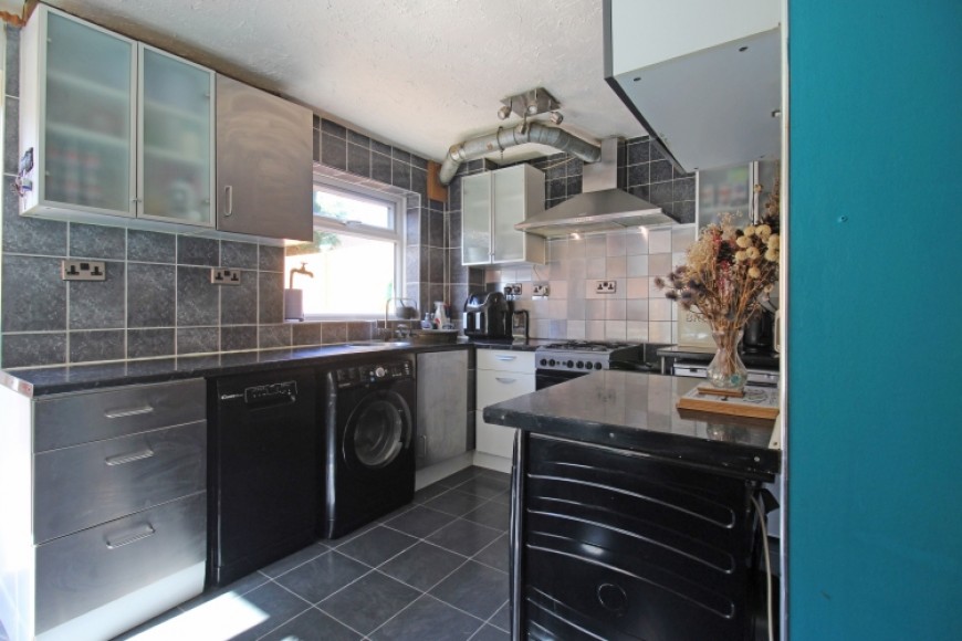 6 Hibiscus Grove, Bordon, Hampshire, GU35 0XA, UK