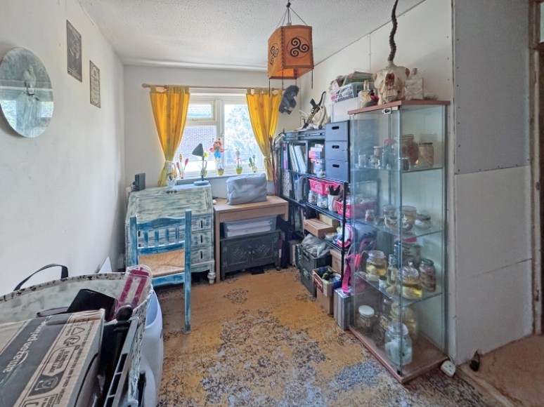 6 Hibiscus Grove, Bordon, Hampshire, GU35 0XA, UK