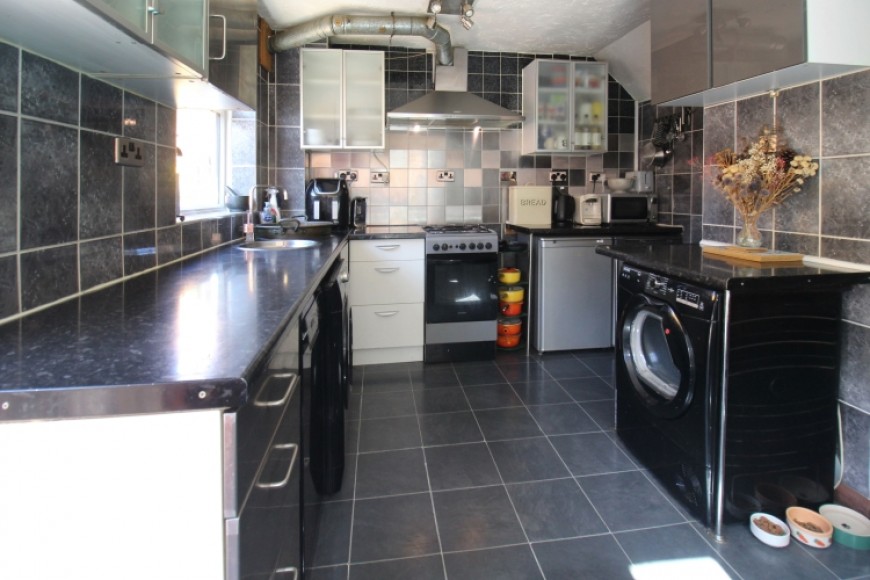 6 Hibiscus Grove, Bordon, Hampshire, GU35 0XA, UK