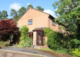 25 Woodpecker Close, Bordon, Hampshire, GU35 0UR, UK