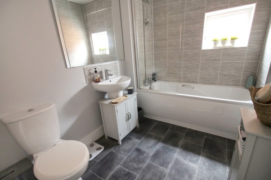 19 Forester Walk, Bordon, Hampshire, GU35 0FL, UK