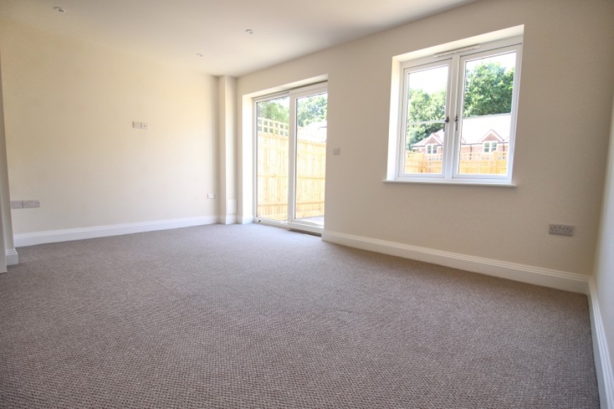 104 Chase Road, Lindford, Bordon, Hampshire, GU35 0RR, UK