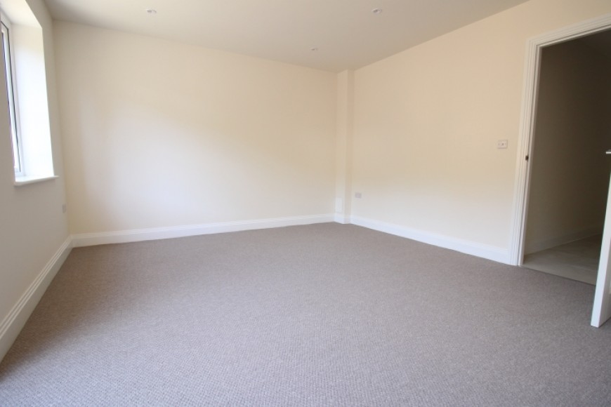 104 Chase Road, Lindford, Bordon, Hampshire, GU35 0RR, UK
