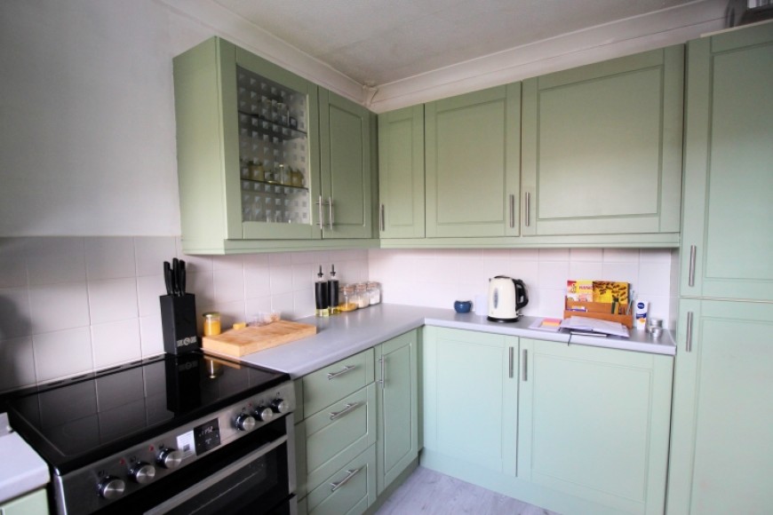 34 Woodside Park, Bordon, Hampshire, GU35 0EY, UK