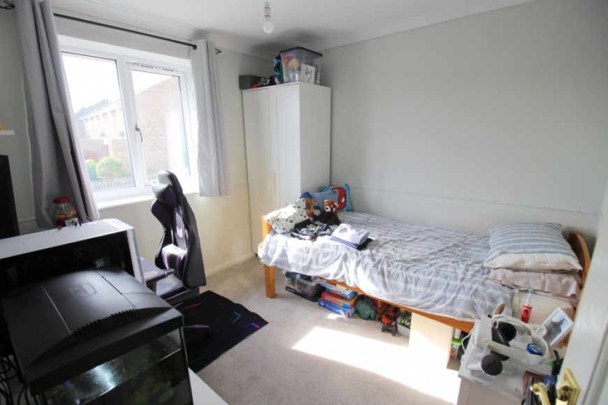34 Woodside Park, Bordon, Hampshire, GU35 0EY, UK