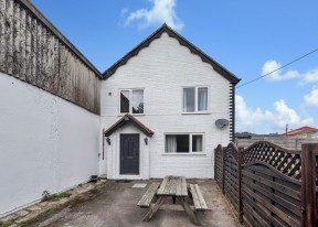 View The Cottage Highland Farm, Broxhead Farm Road, Lindford, Bordon, Hampshire, GU35 0JX, UK