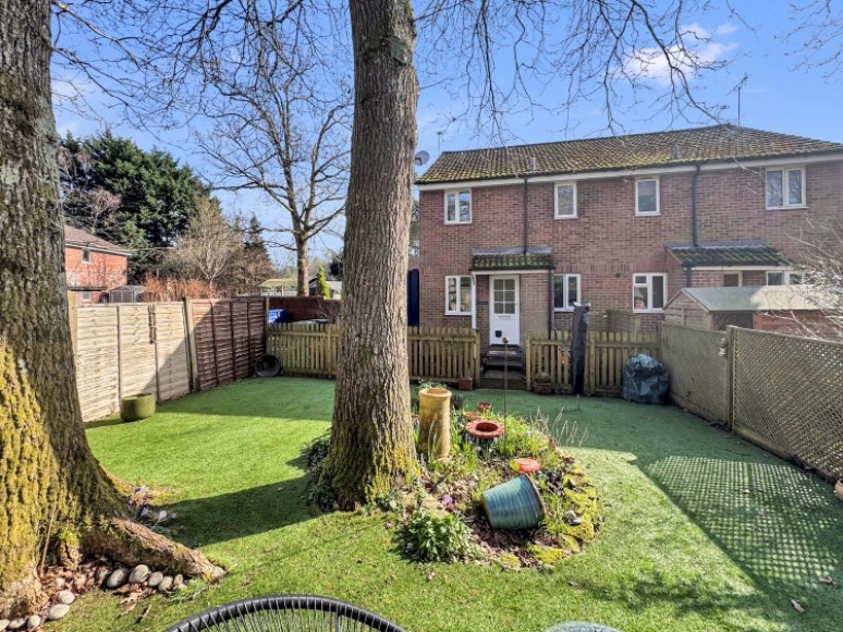 18 Kent Road, Whitehill, Bordon, Hampshire, GU35 9PZ, UK