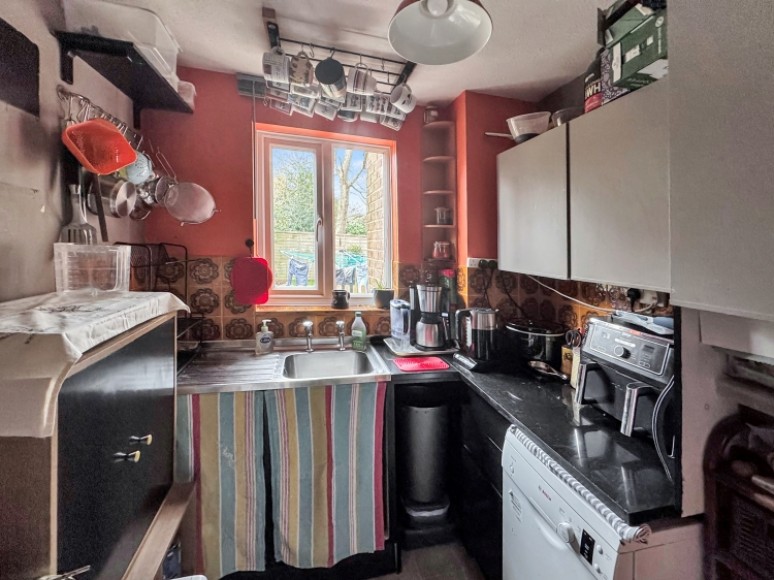 18 Kent Road, Whitehill, Bordon, Hampshire, GU35 9PZ, UK