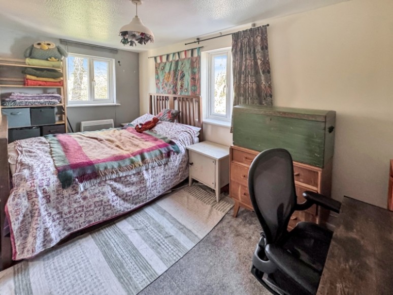 18 Kent Road, Whitehill, Bordon, Hampshire, GU35 9PZ, UK