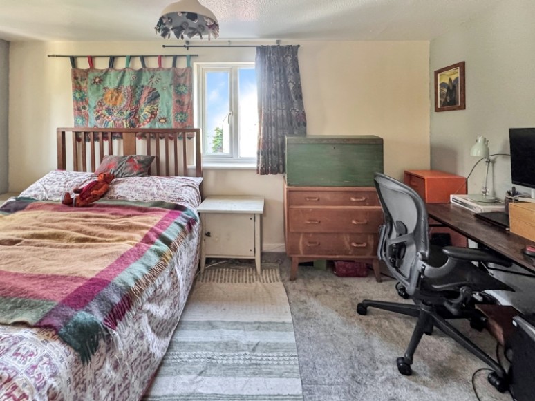 18 Kent Road, Whitehill, Bordon, Hampshire, GU35 9PZ, UK