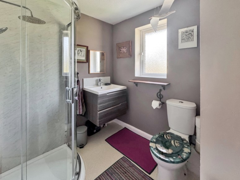 18 Kent Road, Whitehill, Bordon, Hampshire, GU35 9PZ, UK