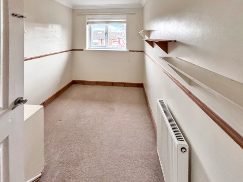 7 Hollybrook Park, Bordon, Hampshire, GU35 0DL, UK