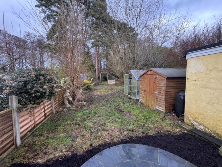 7 Hollybrook Park, Bordon, Hampshire, GU35 0DL, UK