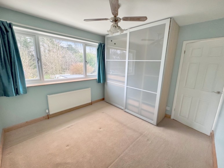 7 Hollybrook Park, Bordon, Hampshire, GU35 0DL, UK