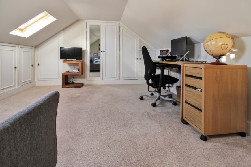 43 Coniston Road, Bordon, Hampshire, GU35 0NP, UK