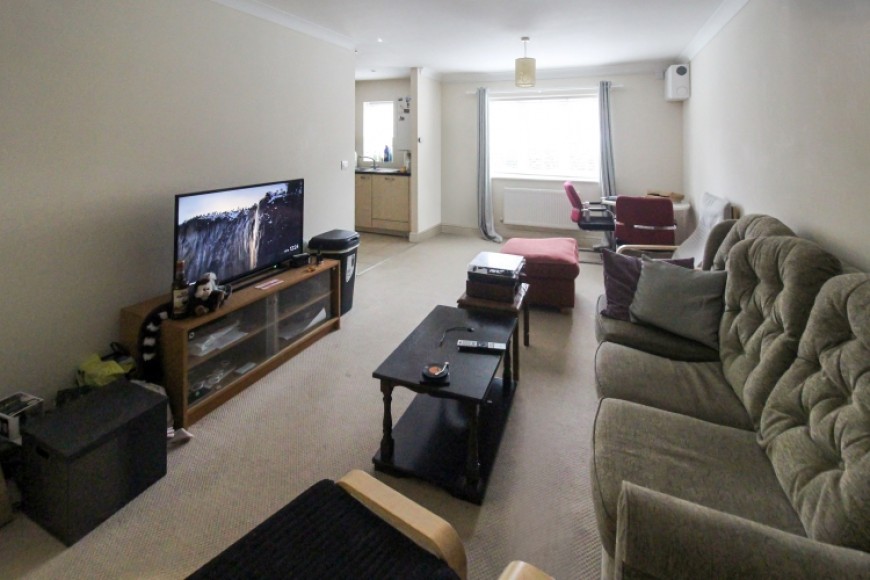 28 Hawthorn Way, Lindford, Bordon, Hampshire, GU35 0RB, UK