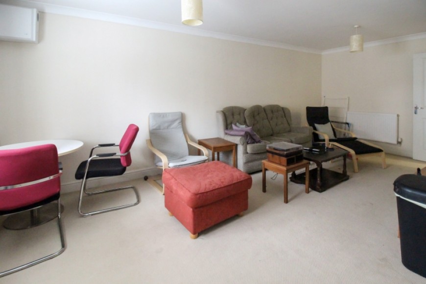 28 Hawthorn Way, Lindford, Bordon, Hampshire, GU35 0RB, UK