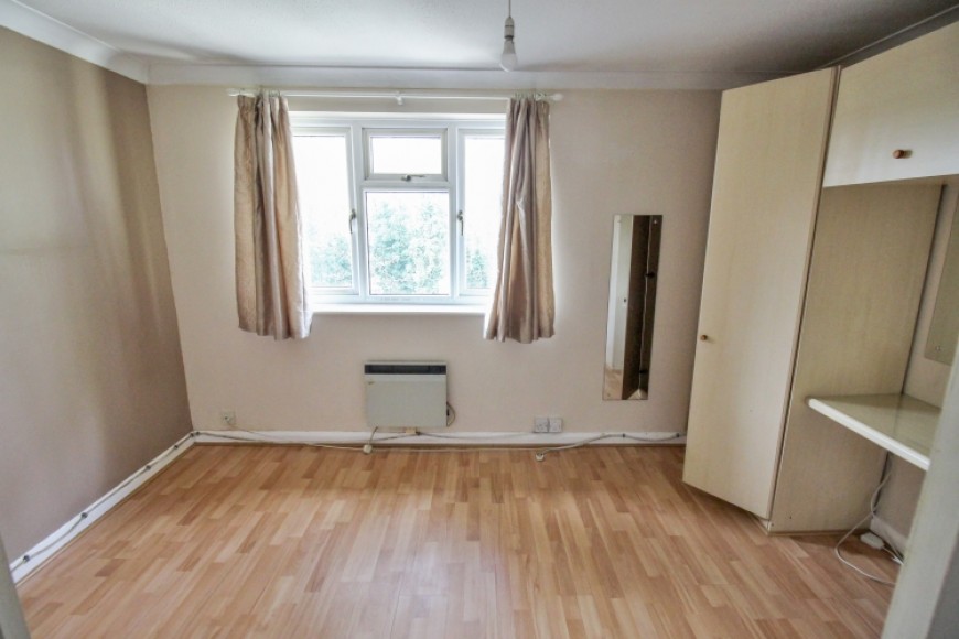 6 Woodpecker Close, Bordon, Hampshire, GU35 0UR, UK