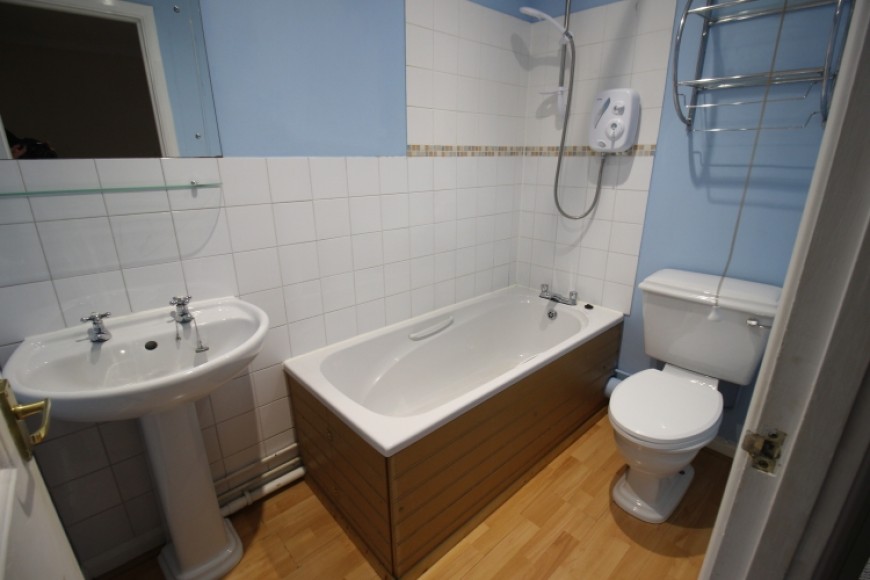 6 Woodpecker Close, Bordon, Hampshire, GU35 0UR, UK