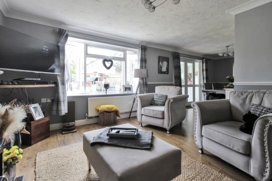 92 Hollybrook Park, Bordon, Hampshire, GU35 0DR, UK