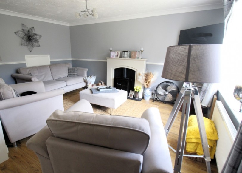 92 Hollybrook Park, Bordon, Hampshire, GU35 0DR, UK