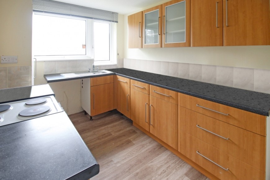 4 Woodlands Court, Alton, Hampshire, GU34 1RN, UK