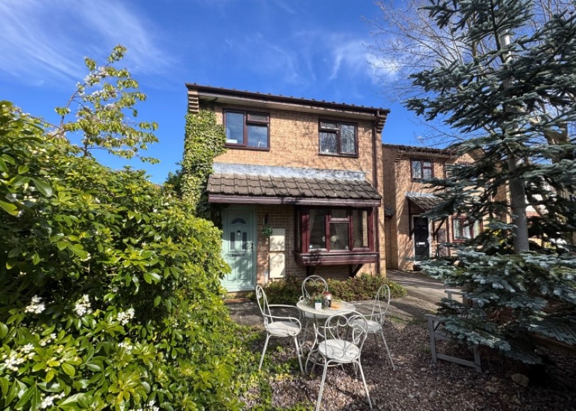 20 Derwent Close, Bordon, Hampshire, GU35 0NR, UK