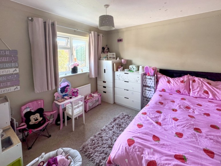 20 Derwent Close, Bordon, Hampshire, GU35 0NR, UK